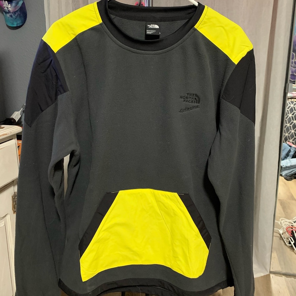 North face crewneck